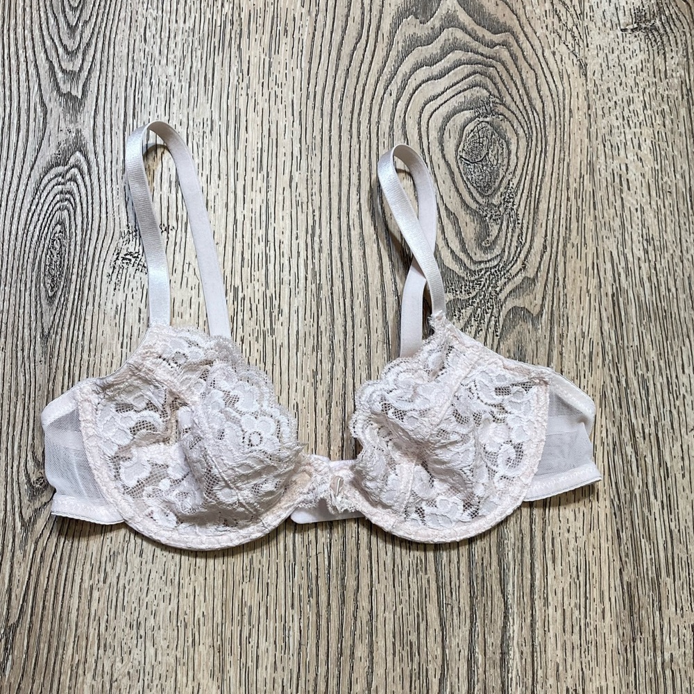 Size 32B Bra Lace
